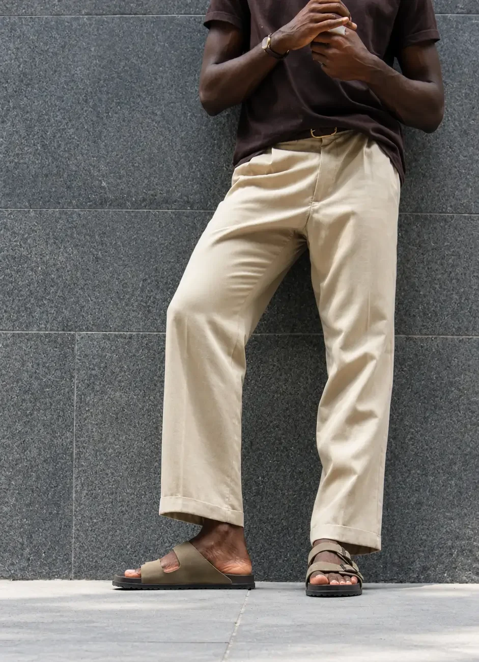 No momento, você está visualizando Sandália masculina: como manter a elegância em dias quentes